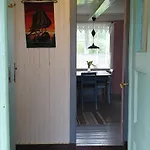 Gammelstua Pa Storsaeter Gard Engeloya